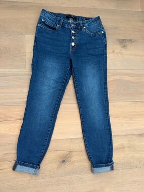 Women’s  High-Rise Dark Jeans- cropped cuffed or not
